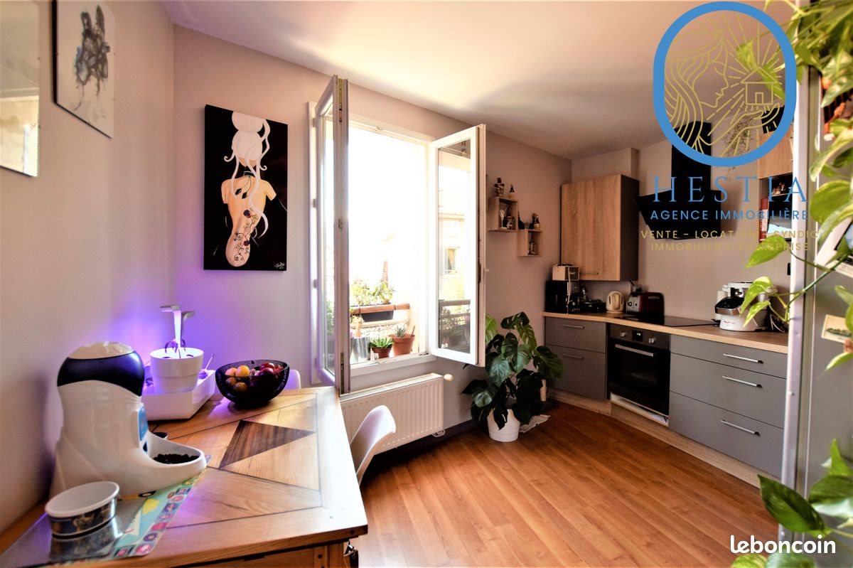 Appartement à louer, 69m², Moirans