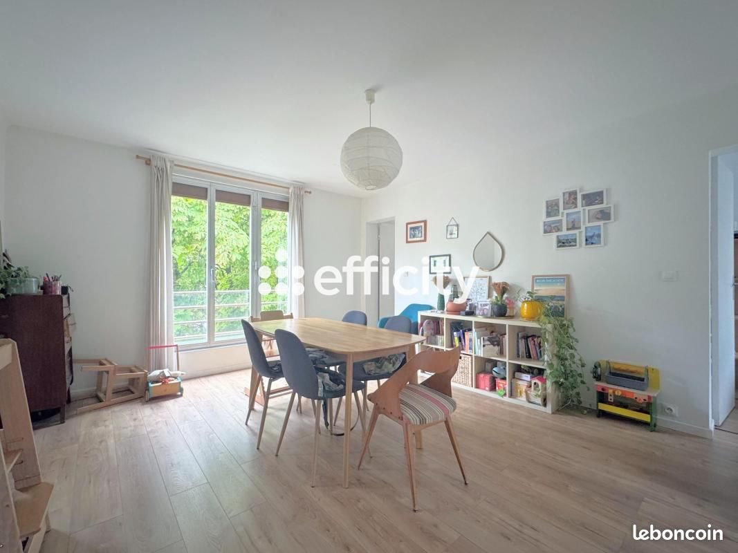 Appartement à vendre, 80m², Saint-Maurice