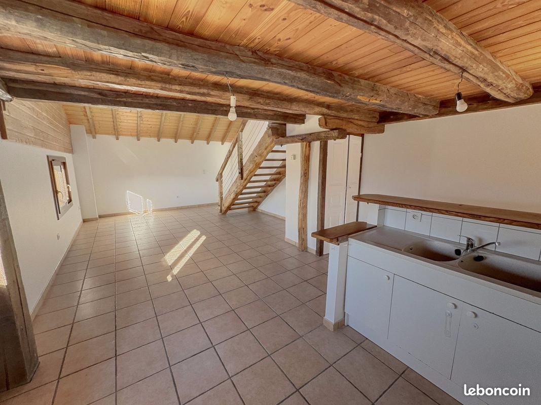 Appartement à louer, 84m², Novalaise