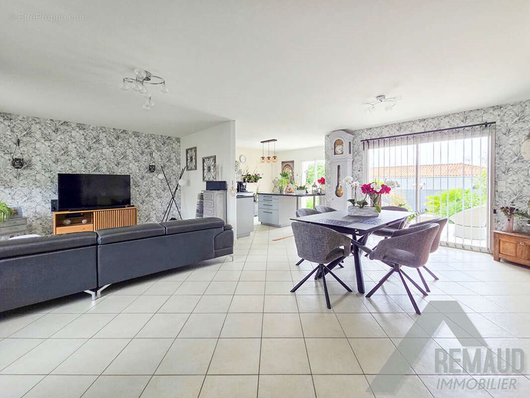 Maison à vendre, 100m², Maché