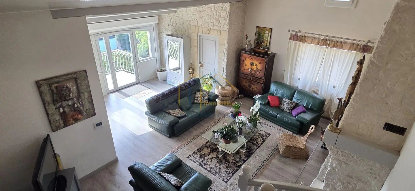 Maison à vendre, 256m², La Boissière