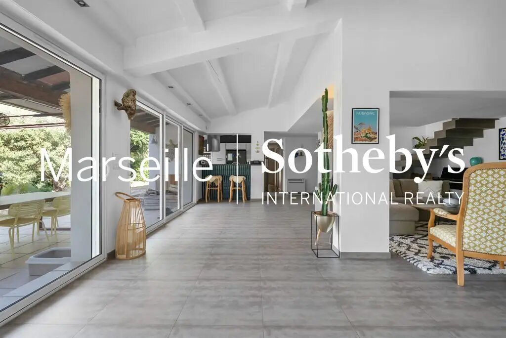 Maison à louer, 188m², Aubagne