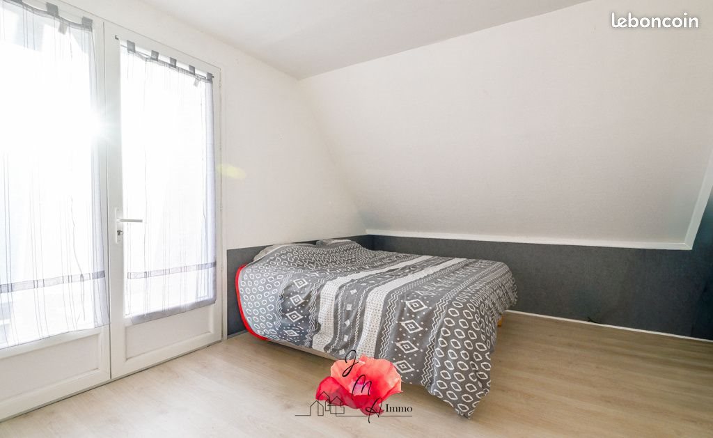 Maison à vendre, 122m², La Chapelle-du-Bois-des-Faulx