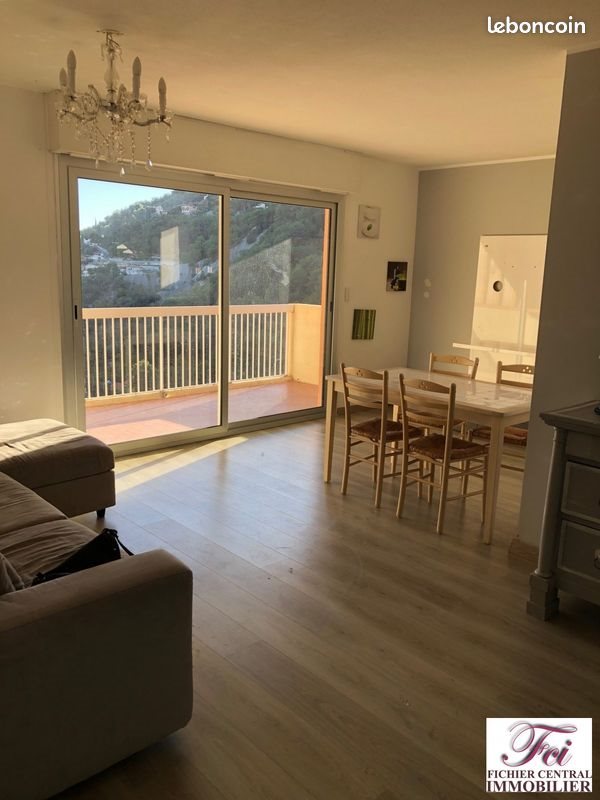 Appartement à louer, 66m², Menton