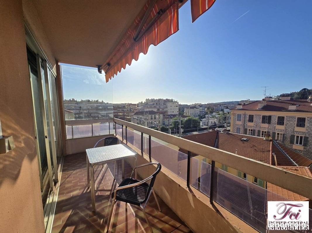 Appartement à louer, 31m², Menton
