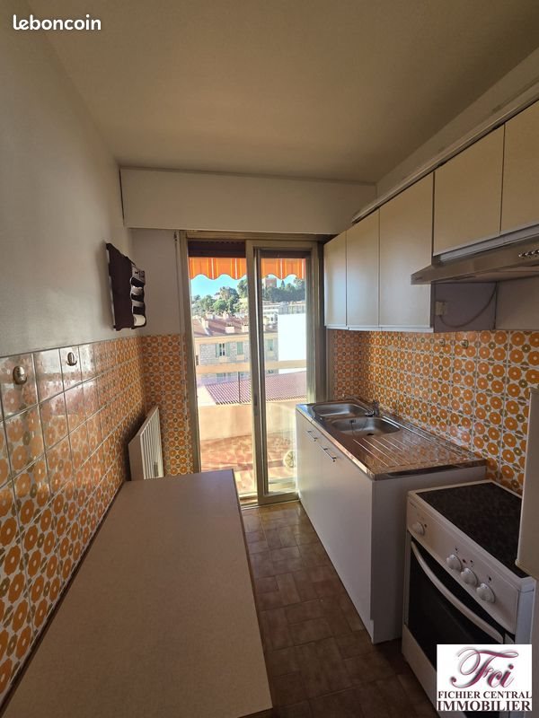Appartement à louer, 31m², Menton