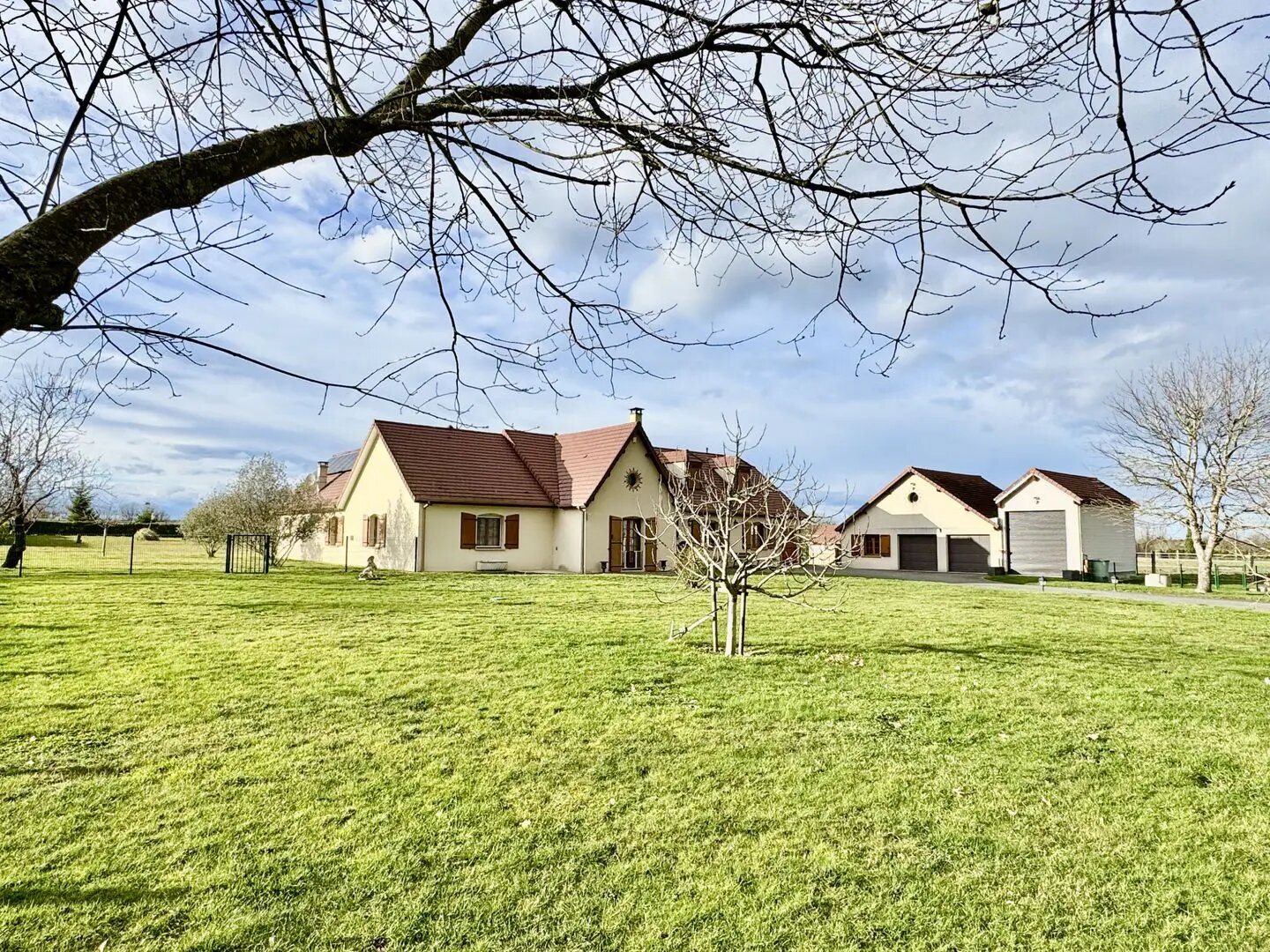 Maison à vendre, 280m², Saint-Pourçain-sur-Sioule