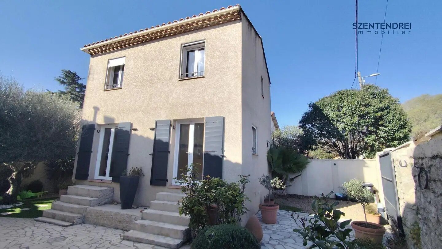 Maison à vendre, 75m², Nîmes