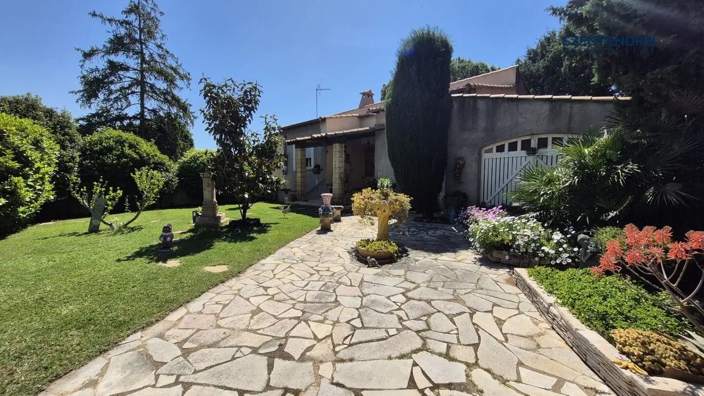 Maison à vendre, 104m², Saint-Nazaire-de-Pézan