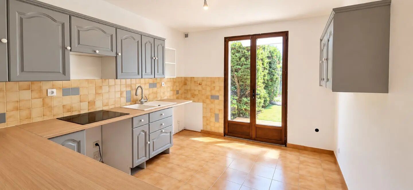 Maison à vendre, 200m², Saint-Cyr-sur-Mer