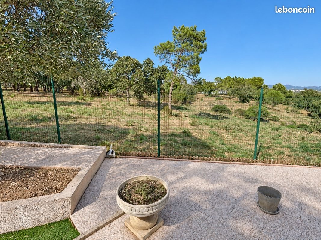 Maison à vendre, 45m², Roquebrune-sur-Argens