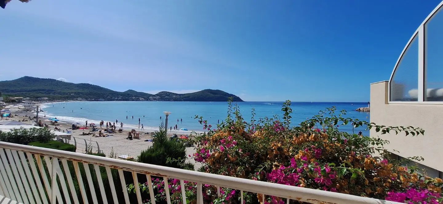 Appartement à louer, 66m², Saint-Cyr-sur-Mer