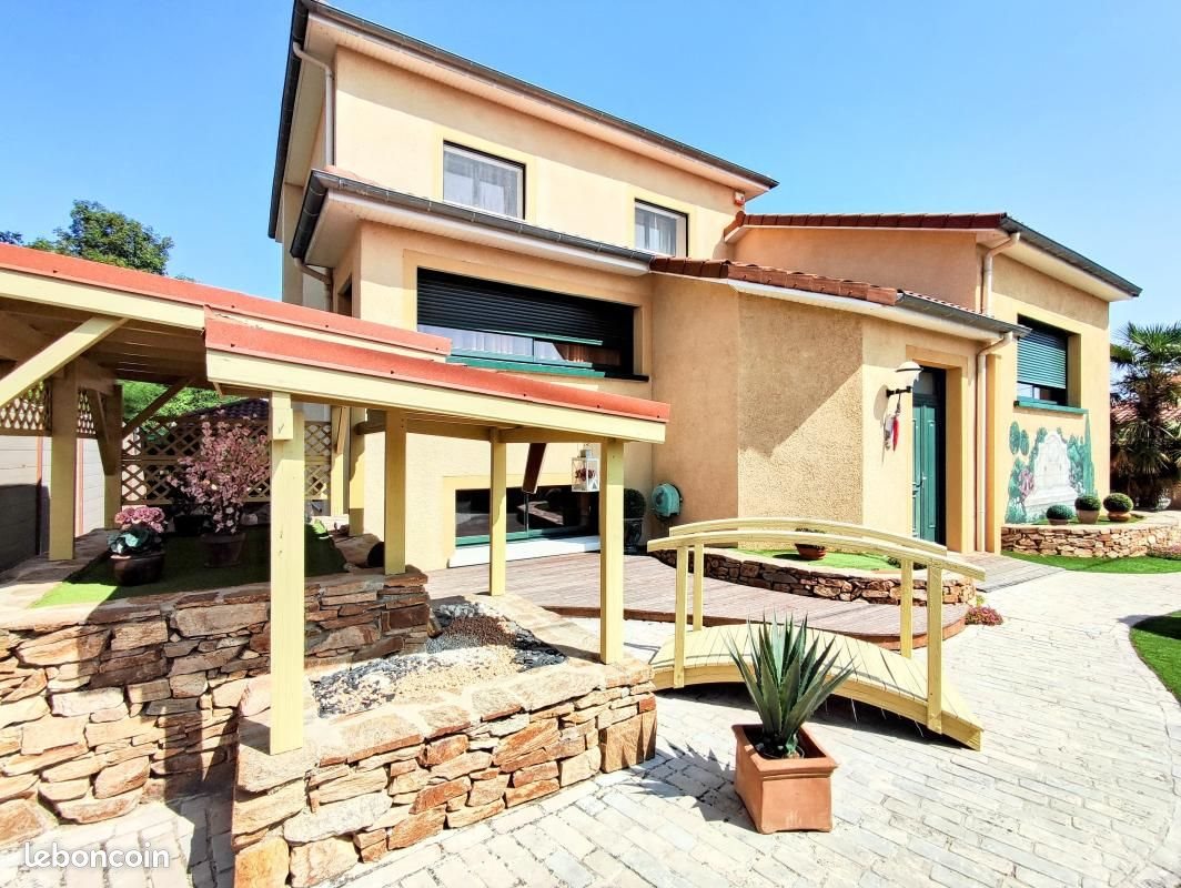 Maison à vendre, 271m², Montbrison