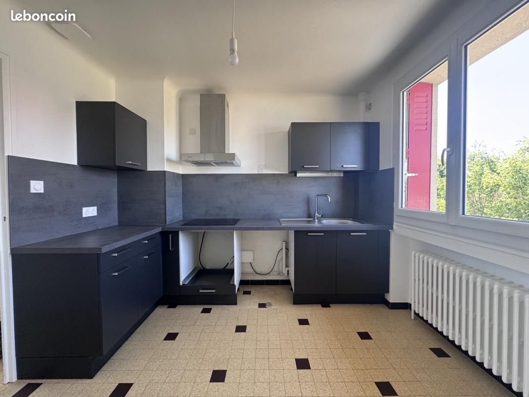 Appartement à louer, 75m², Montbrison