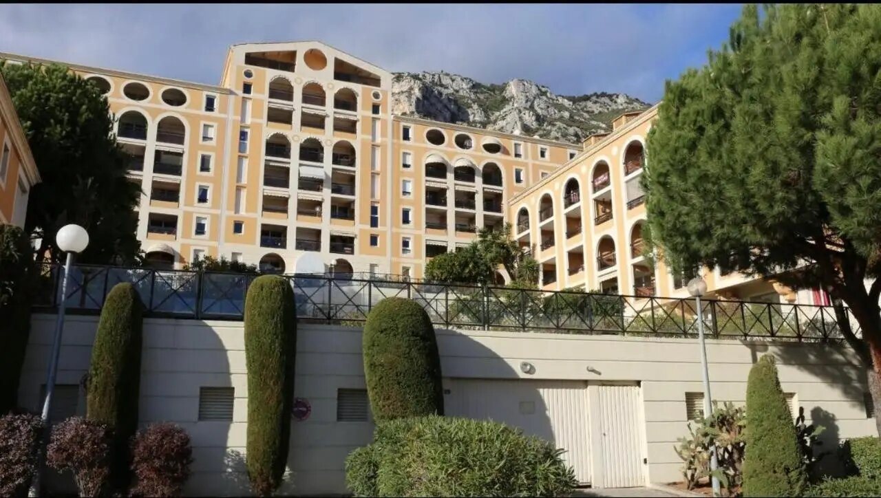 Appartement à louer, 90m², Beausoleil