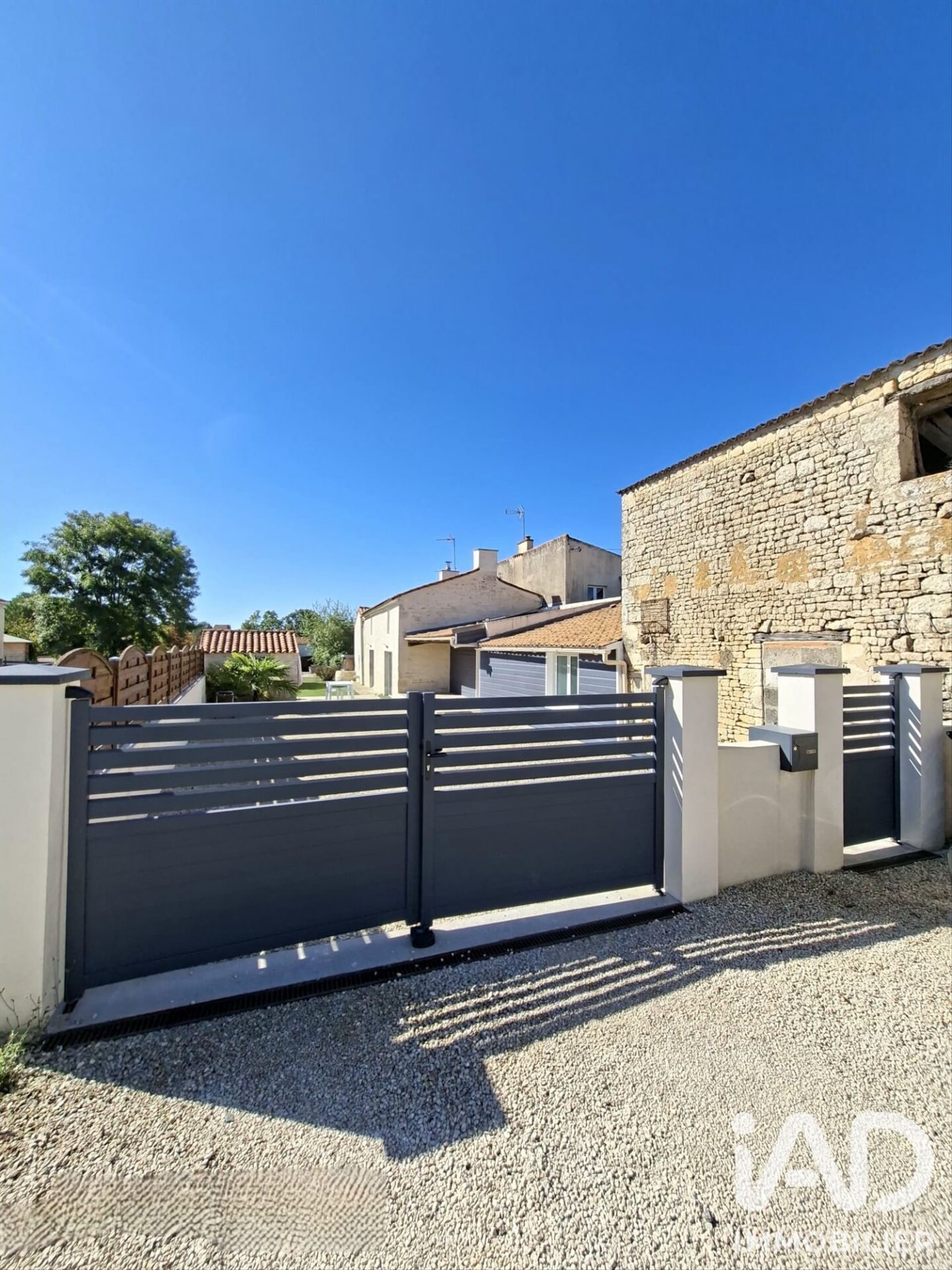 Maison à vendre, 141m², Sainte-Gemme-la-Plaine