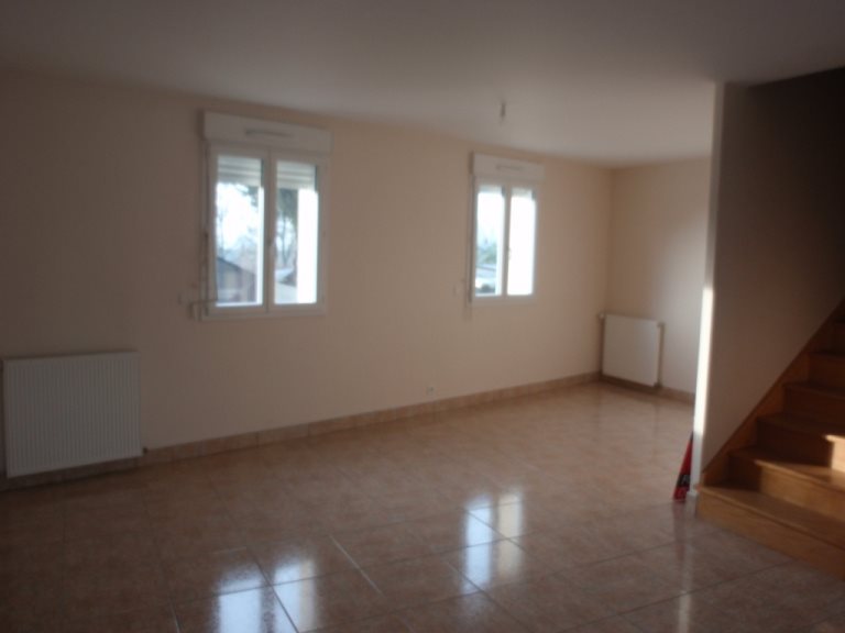 Maison à louer, 95m², Fougères