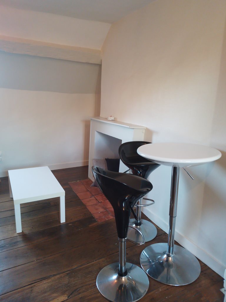 Appartement à louer, 23m², Fougères