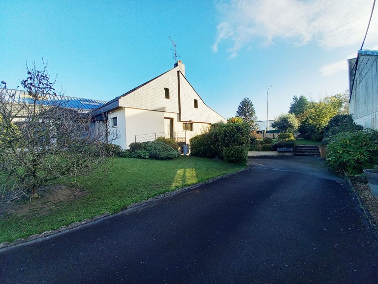 Maison à vendre, 853m², Lécousse