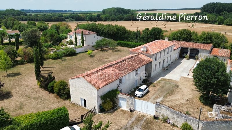 Maison à vendre, 272m², Varaize