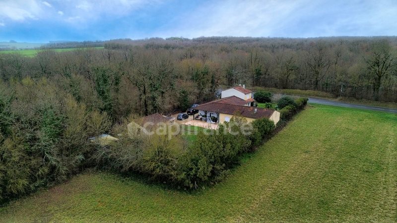 Maison à vendre, 180m², Aigre