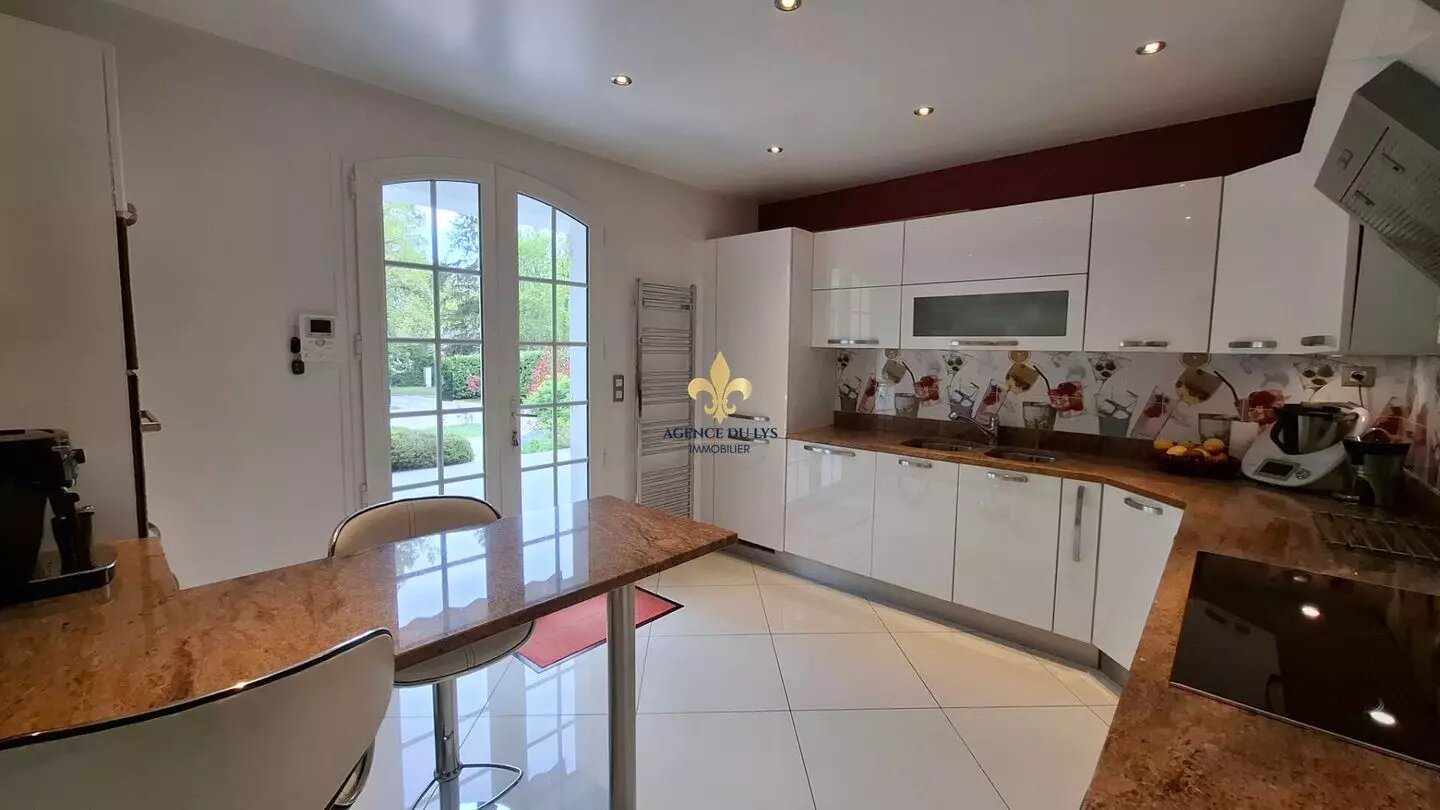 Maison à vendre, 170m², Lamorlaye