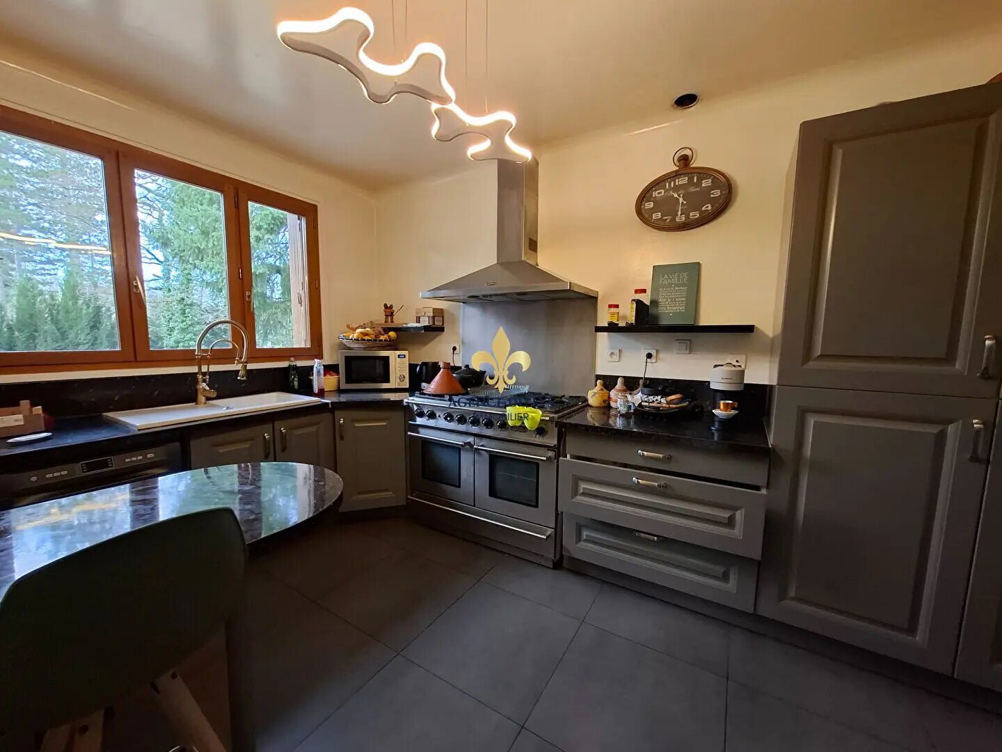 Maison à vendre, 196m², Lamorlaye