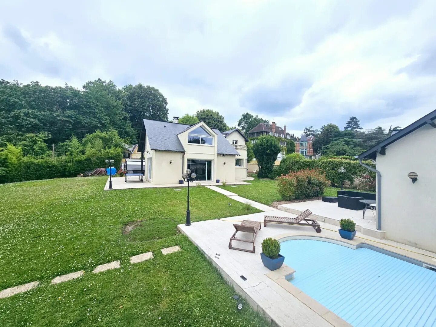 Maison à vendre, 275m², Rueil-Malmaison