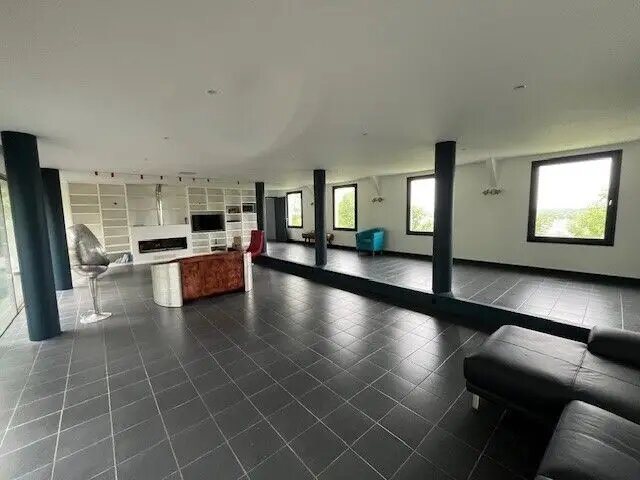 Maison à vendre, 661m², Suresnes
