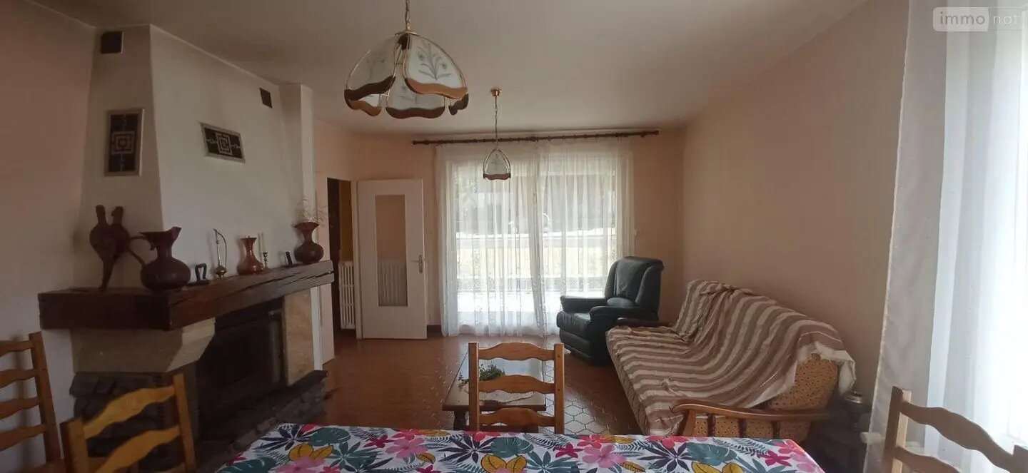 Maison à vendre, 104m², Saints-Geosmes
