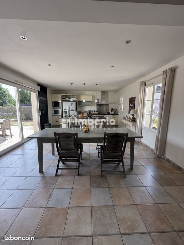 Maison à vendre, 197m², Saint-Cyr-en-Val