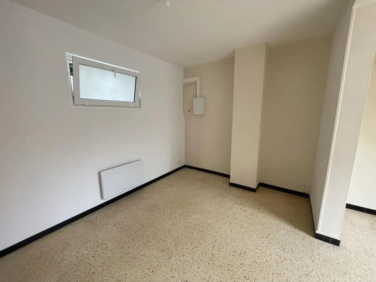 Maison à louer, 51m², Curgies