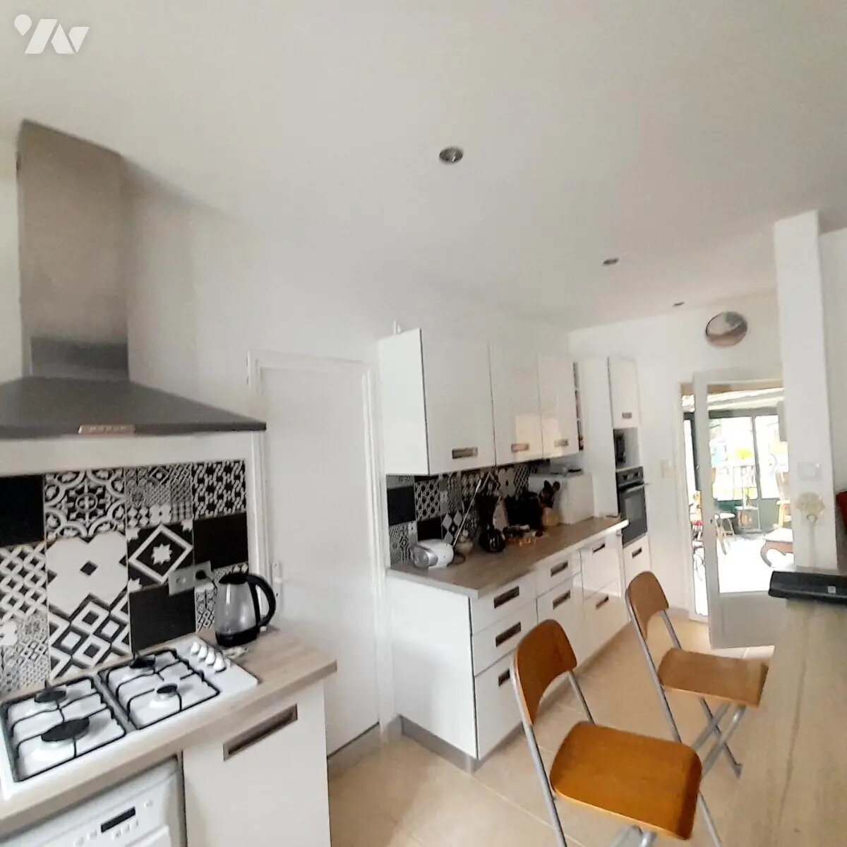 Maison à vendre, 4m², Villeneuve-sur-Yonne