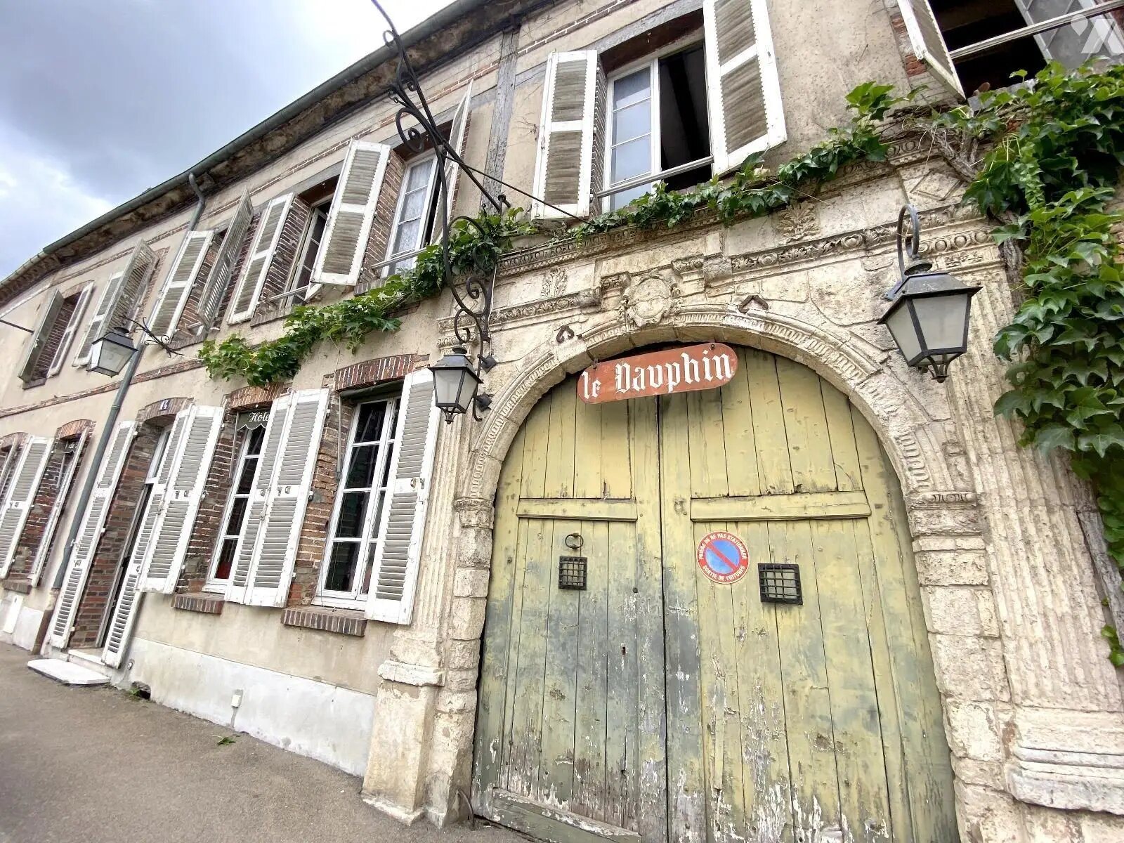 Maison à vendre, 425m², Villeneuve-sur-Yonne