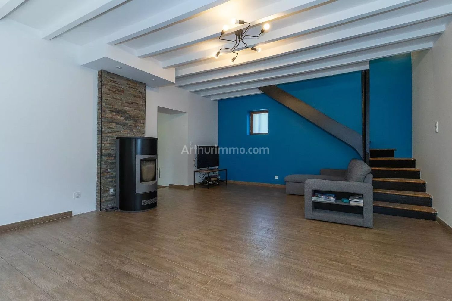 Maison à vendre, 140m², Vézeronce-Curtin