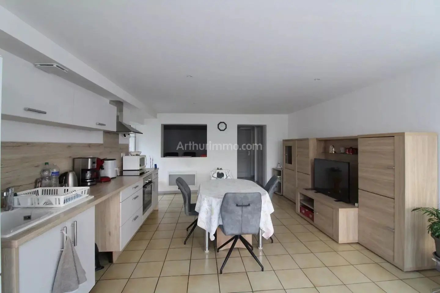 Maison à louer, 106m², Belley