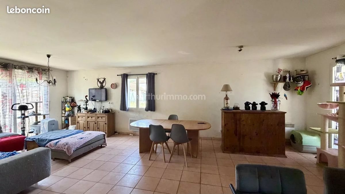 Maison à vendre, 100m², Morestel