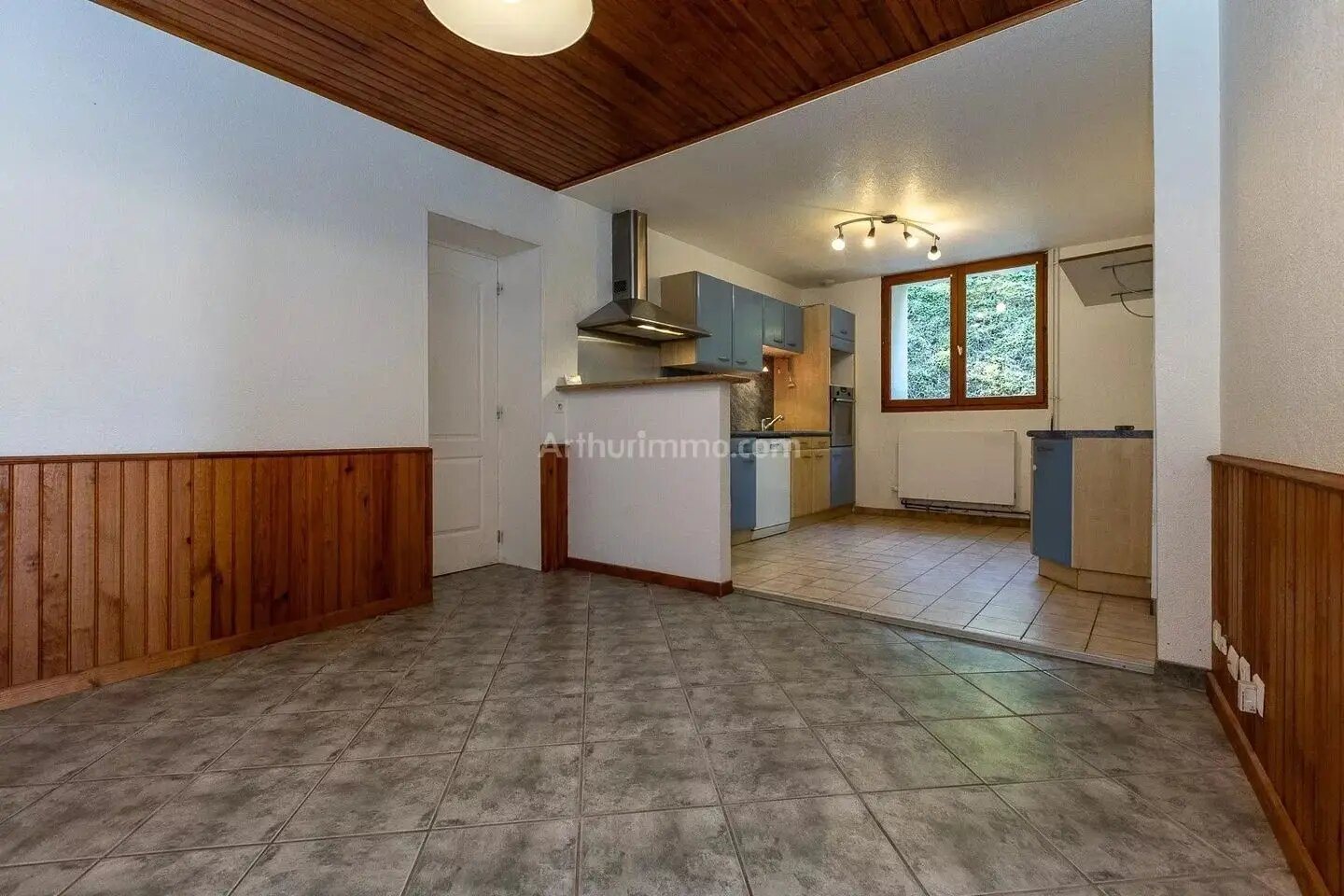 Maison à vendre, 101m², Marchamp