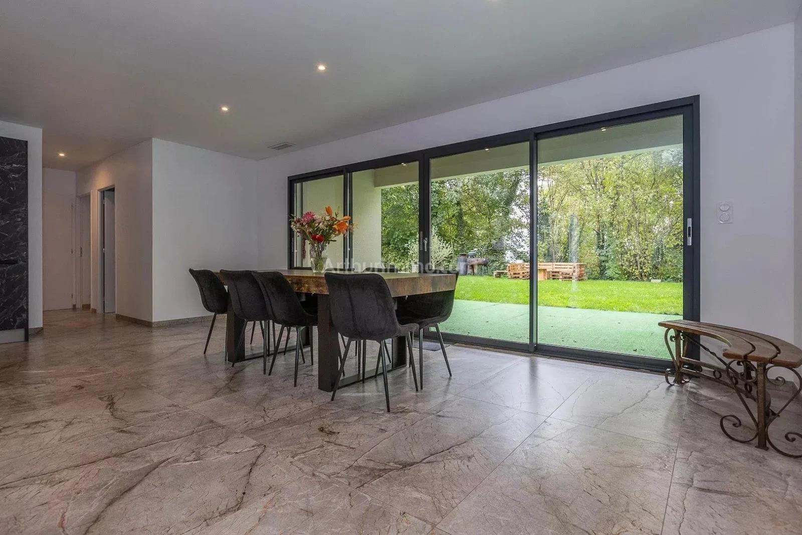 Maison à vendre, 105m², Saint-Victor-de-Morestel