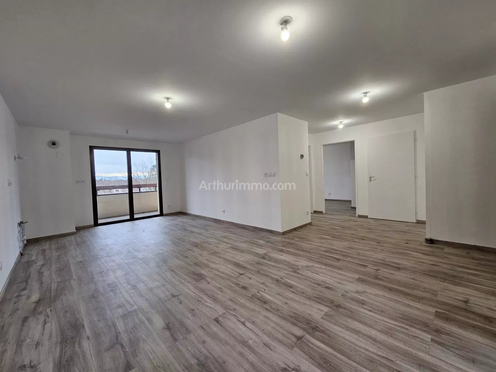 Appartement à vendre, 67m², Morestel
