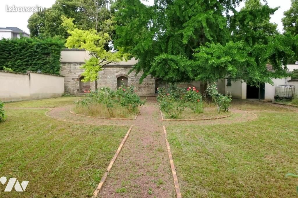 Maison à vendre, 326m², Bourges