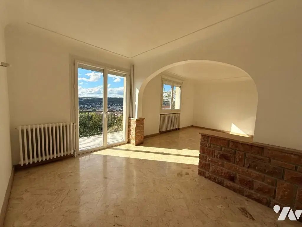 Appartement à louer, 103m², Oyonnax