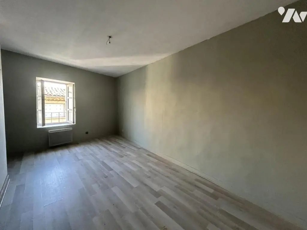 Maison à vendre, 3m², Rochemaure