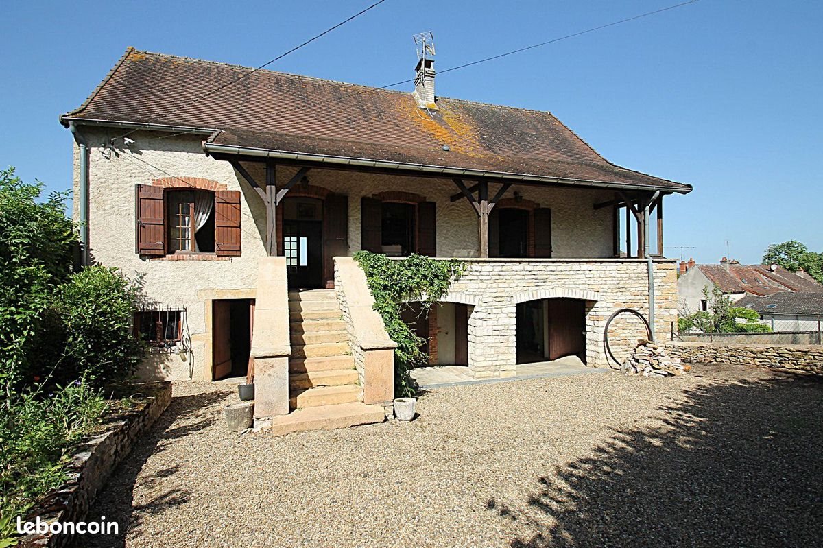 Maison à vendre, 91m², Cormatin