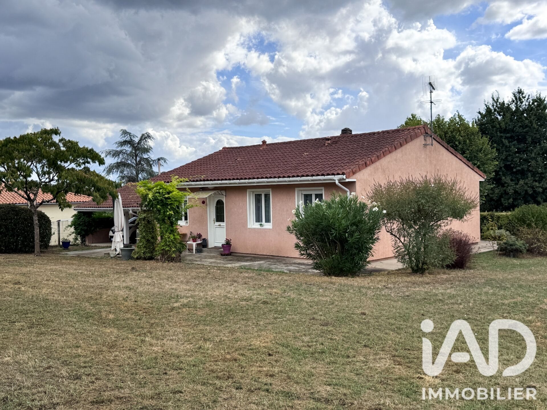 Maison à vendre, 98m², Saint-Romain-la-Virvée