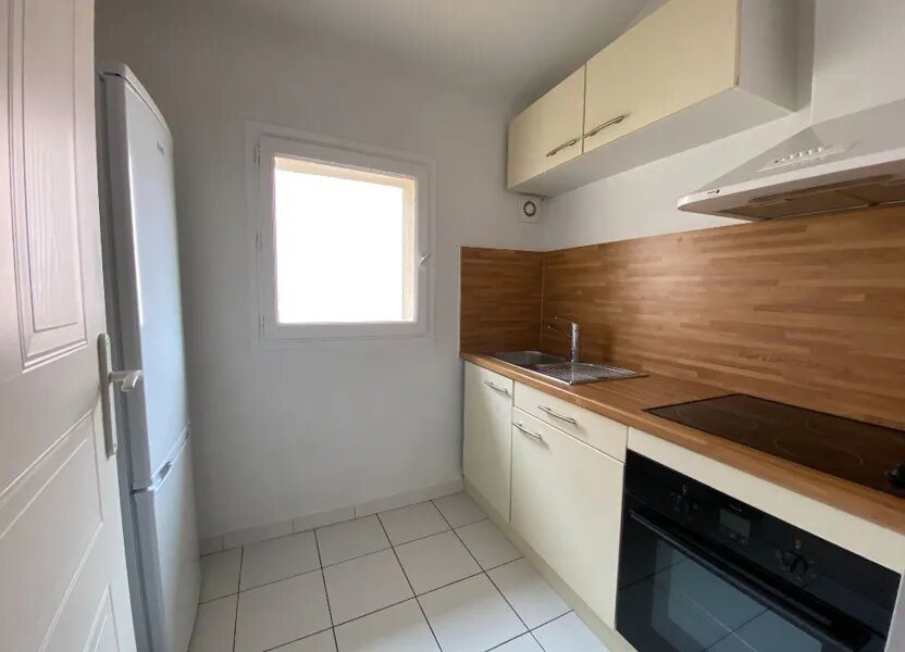 Appartement à louer, 48m², La Roquette-sur-Siagne