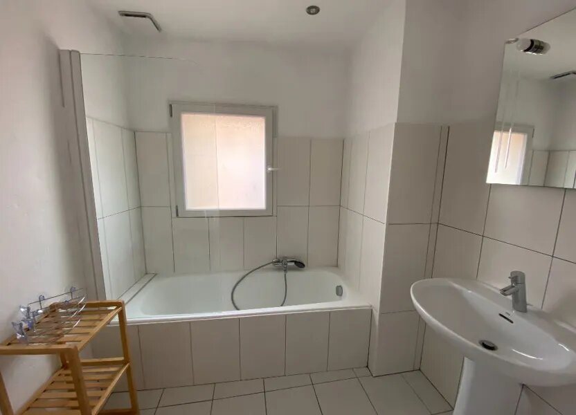 Appartement à louer, 48m², La Roquette-sur-Siagne
