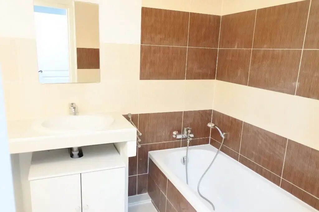 Appartement à louer, 61m², Mouans-Sartoux