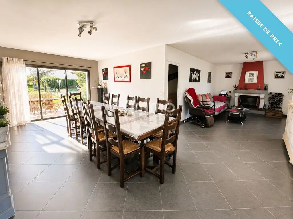 Maison à vendre, 128m², Montpon-Ménestérol