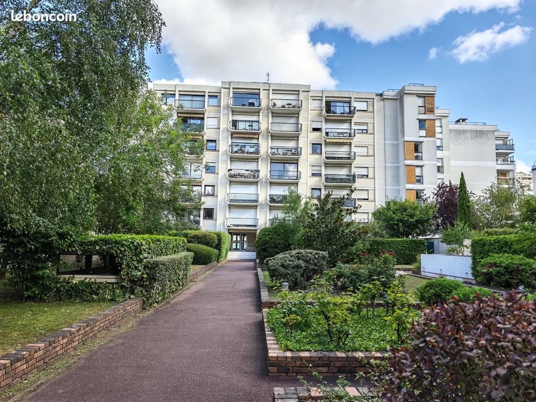 Appartement à louer, 29m², Courbevoie